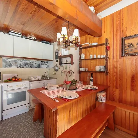 Les Tines Sleeps 2 Pool Chamonix